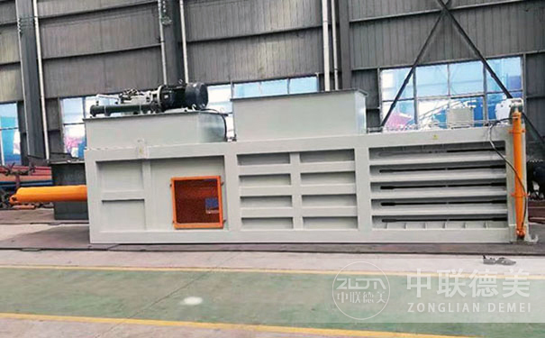 半自動(dòng)打包機(jī)